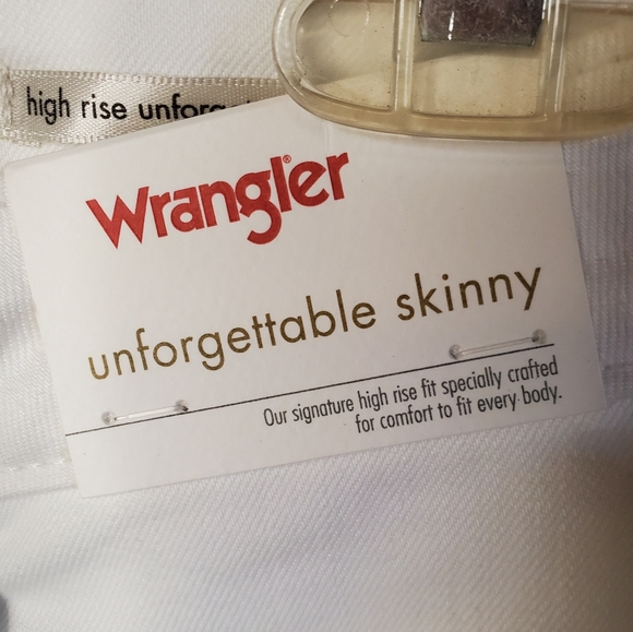 NWT Wrangler White High Rise Unforgettable Skinny Ankle Jeans Womens Size 14 - Picture 13 of 16